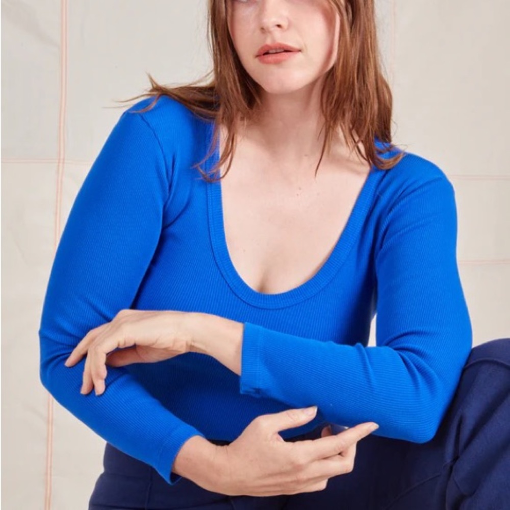BIG BUD PRESS Long Sleeve V-Neck Tee in Royal Blue